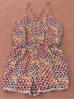Xtaren med wm’s Pink Multi-Color Print Spaghetti-Strap Romper / short onesie